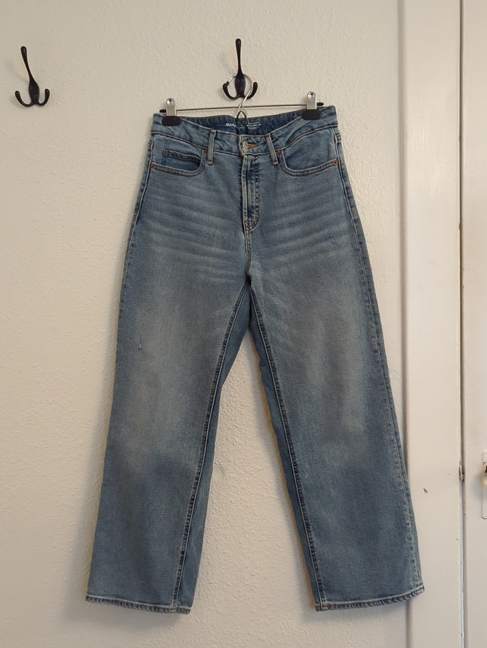 Old Navy Extra High Rise Sky-Hi Wide Leg Jeans